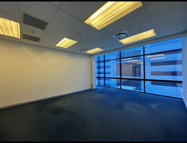 80M² OFFICE TO LET IN SANDTON CENTRAL